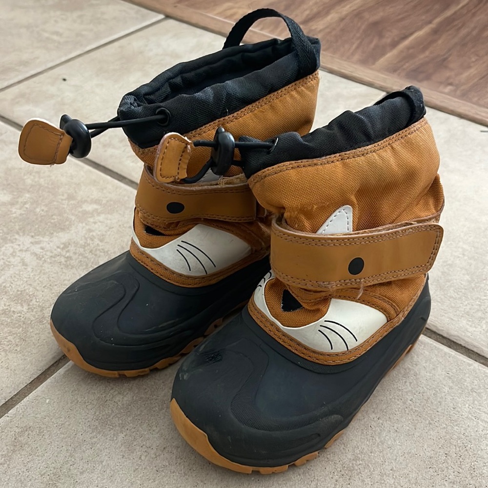 Kids snow boots
